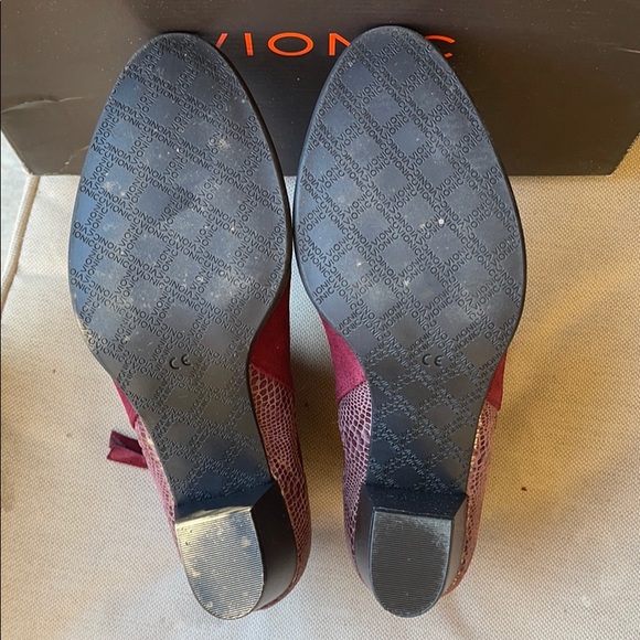 Vionic Anne Boot 11 - Great condition - Picture 2 of 7